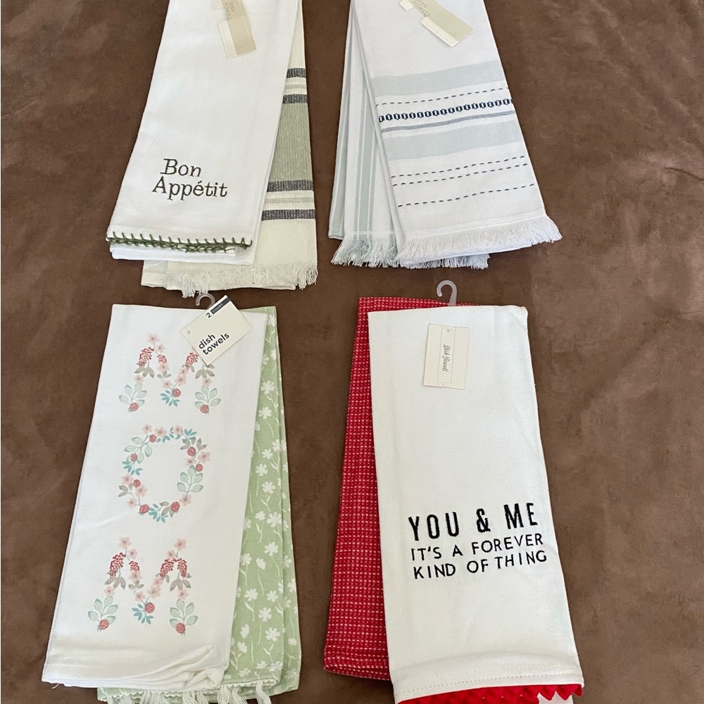 Set of 8 Decorative kitchen towels, assorted as shown in pictures. New with tags - Picture 2 of 8